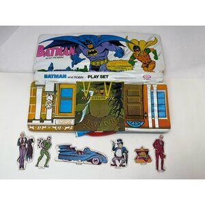 Vintage Batman And Robin Playset Ideal Vinyl Foldout 1973 With 6 Figures